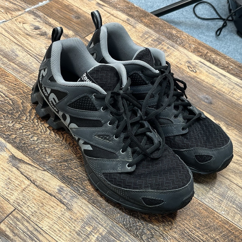 Reebok Zigtech Athletic Running Shoes Mens 9.5 Black Side Spellout